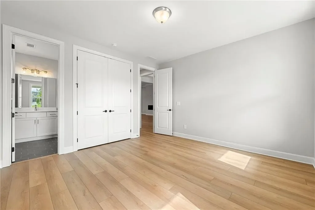 Gallery photo 11