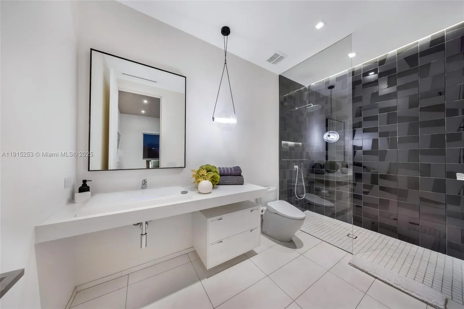 250 NW 24th St, Miami, Florida, United States. - Photo 34