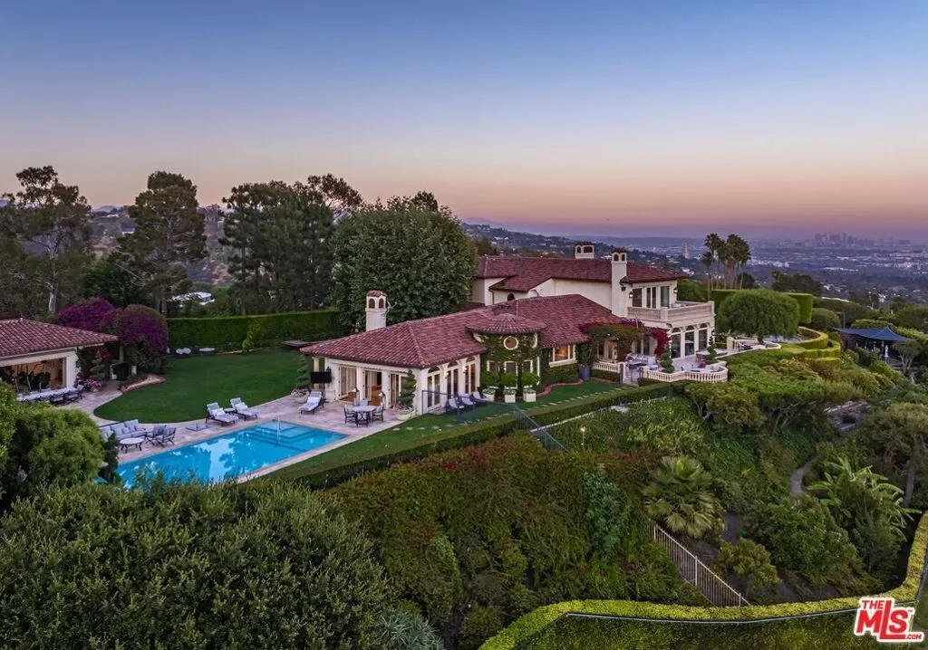 1309 Davies Drive, Beverly Hills, California, United States. - Photo 22