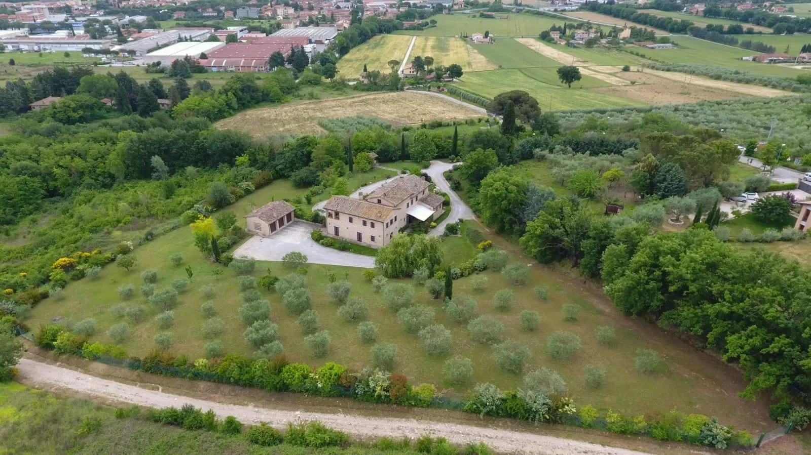 Rancolfo, Umbria, Italy. - Photo 11