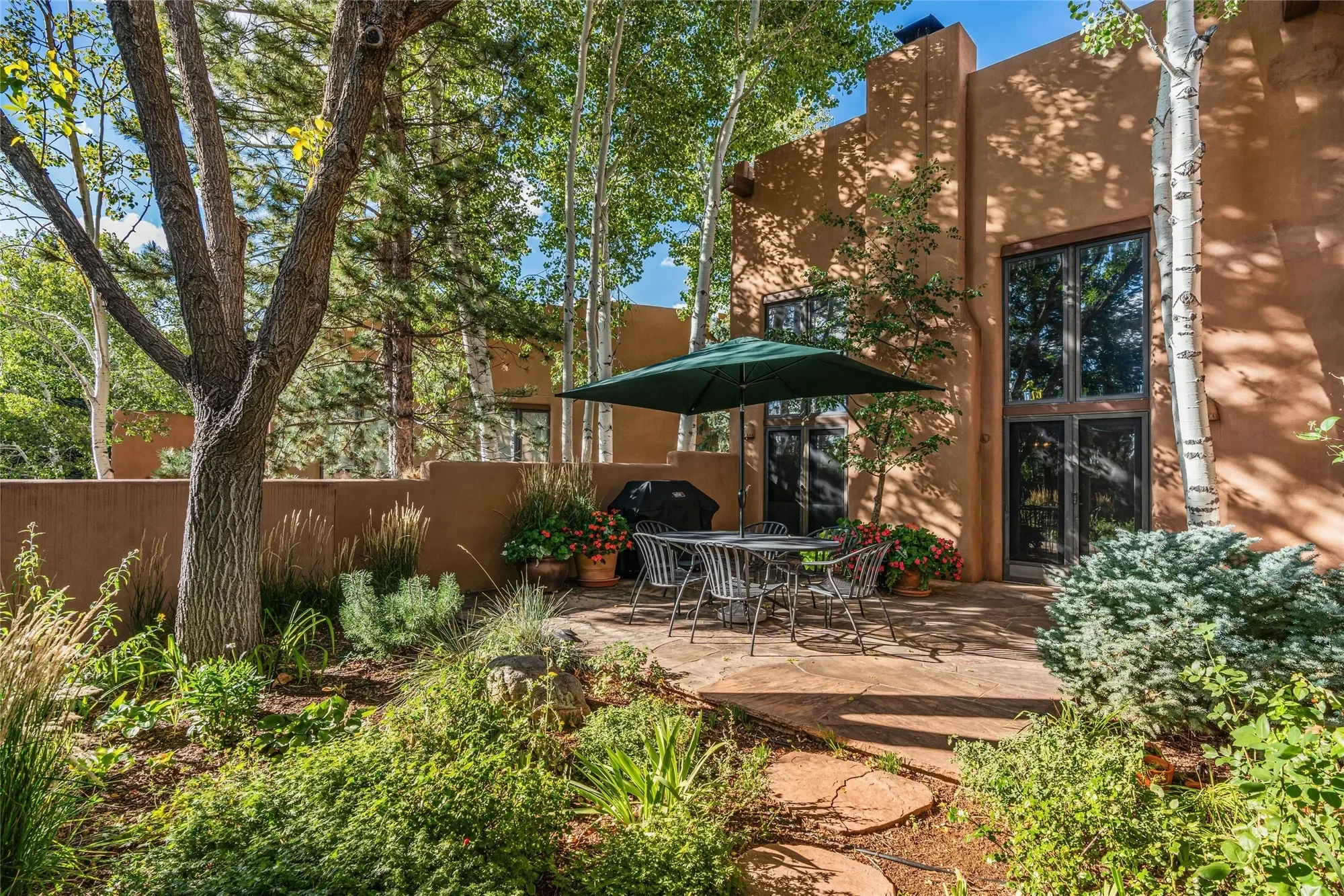 754 Calle Del Resplandor, Santa Fe, NM 87505, Santa Fe, New Mexico, United States. - Photo 32