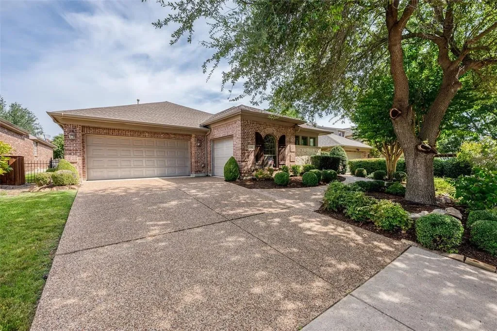 1205 Stoneoak Drive, McKinney, Texas, United States. - Photo 1