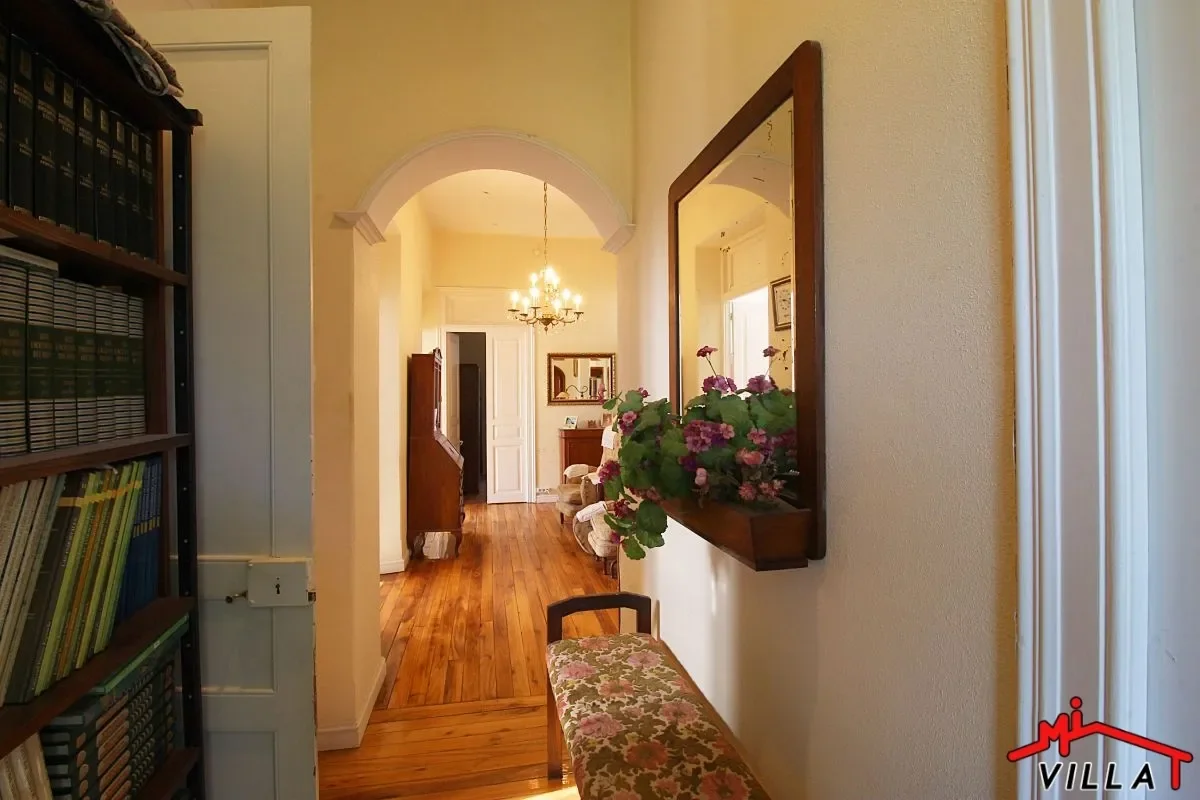 Gallery photo 3