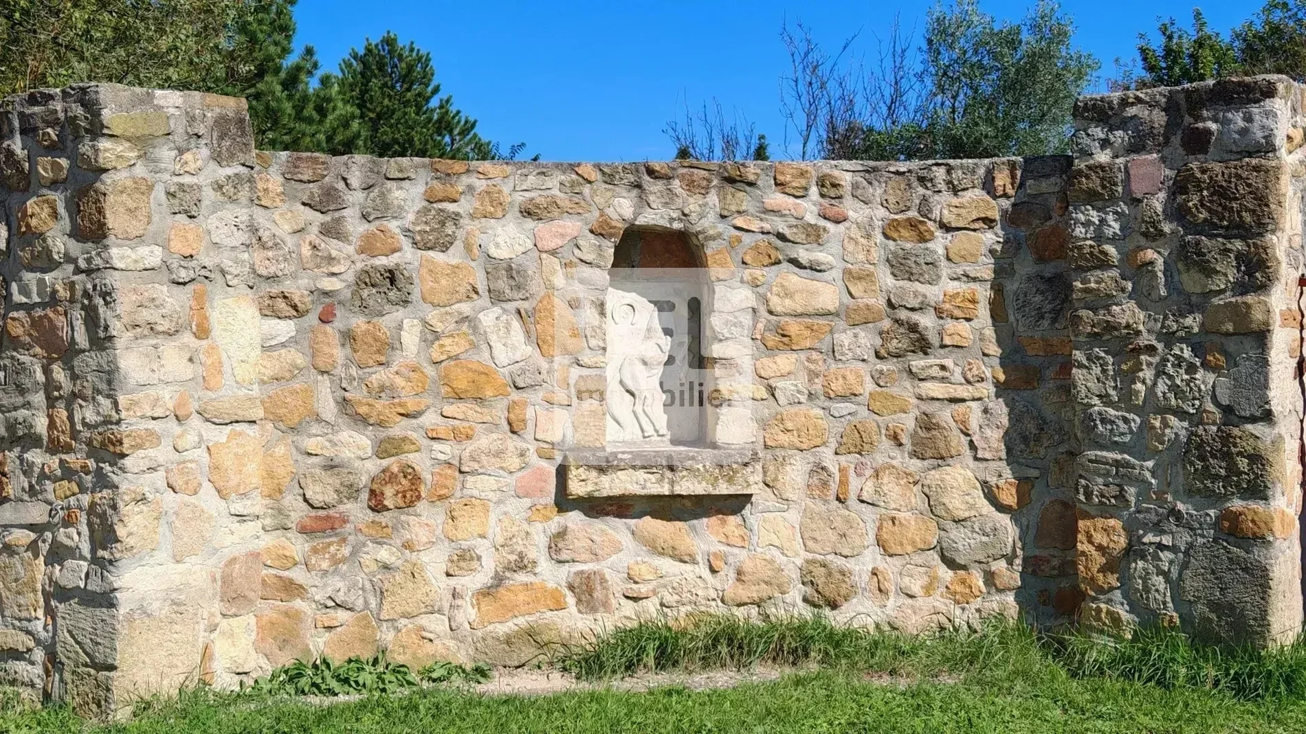 Exterior photo 7