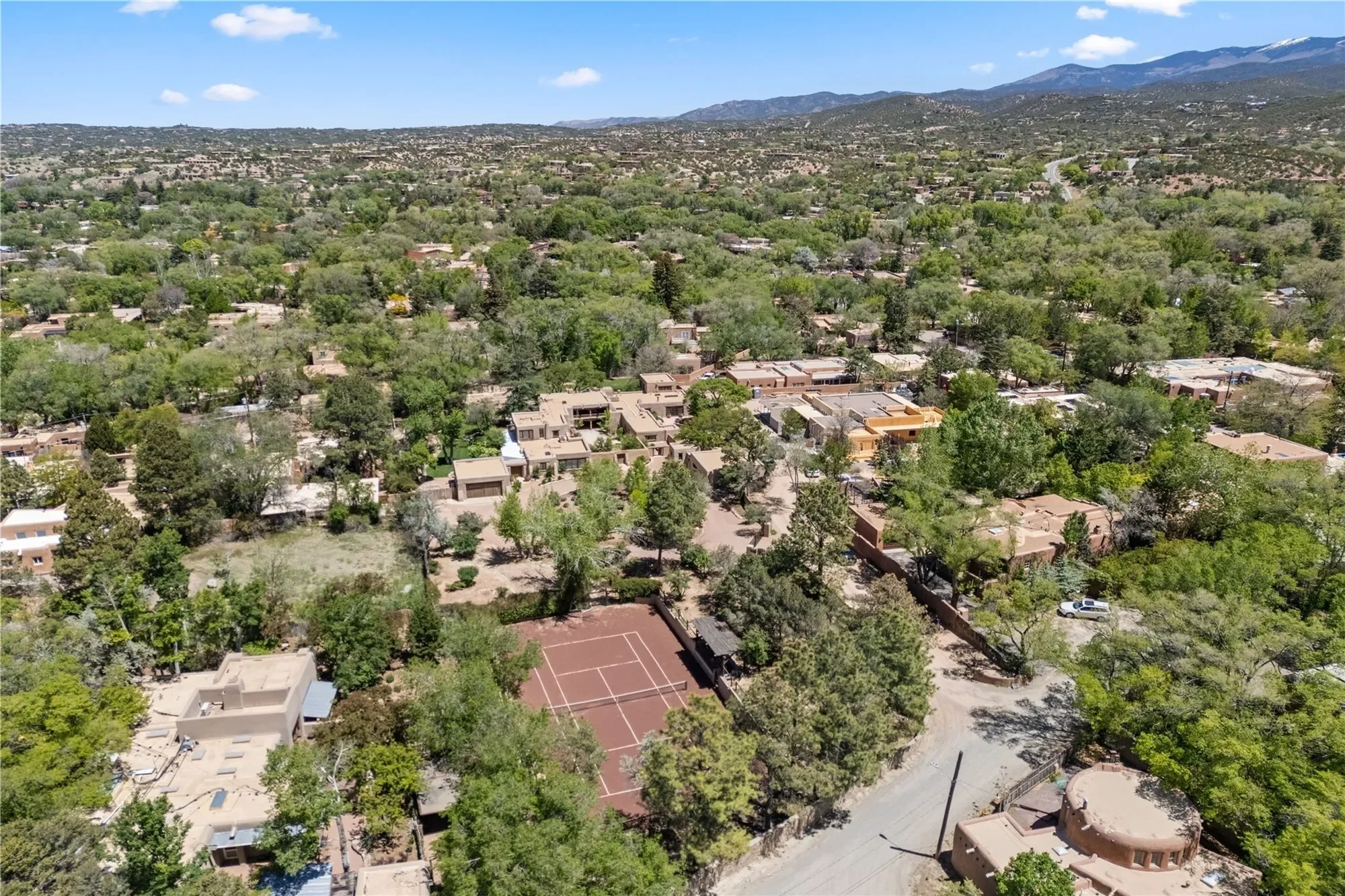 831 El Caminito , Santa Fe, NM 87505, Santa Fe, New Mexico, United States. - Photo 45