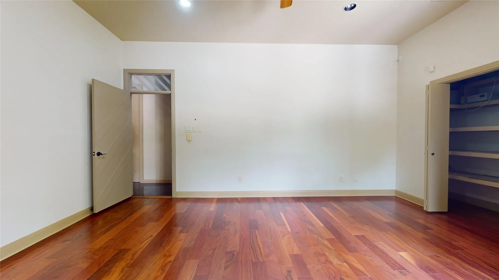 24 Autumn Crescent, The Woodlands, TX 77381, The Woodlands, Texas, United States. - Photo 21