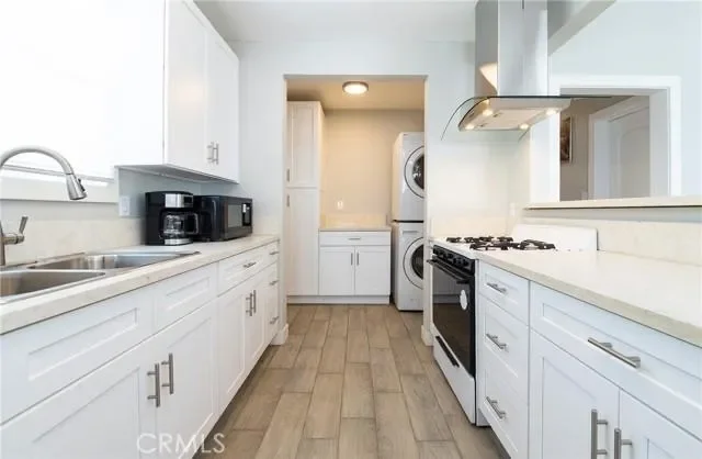 1241 W 89th st, Los Angeles, CA 90044, Los Angeles, California, United States. - Photo 18