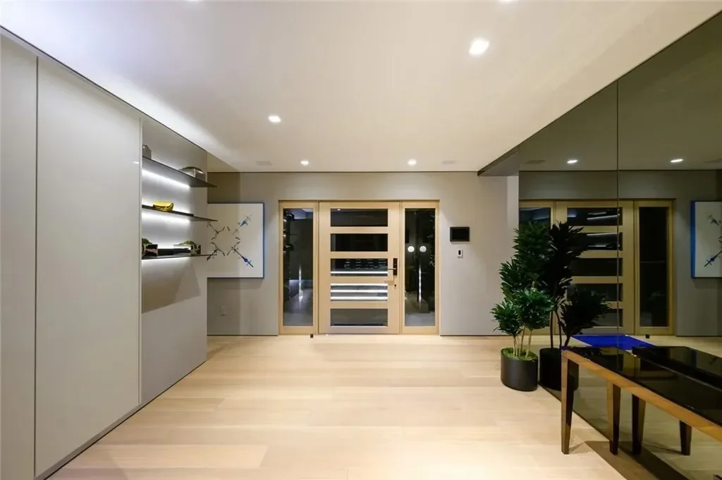 8808 Thrasher Avenue, Los Angeles, California, United States. - Photo 20