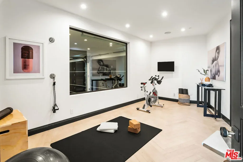 10932 Savona Road, Los Angeles, California, United States. - Photo 28
