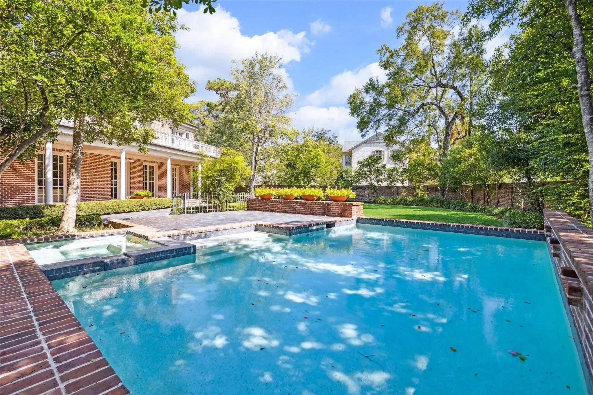 3665 Knollwood Street, Houston, Texas, United States. - Photo 29