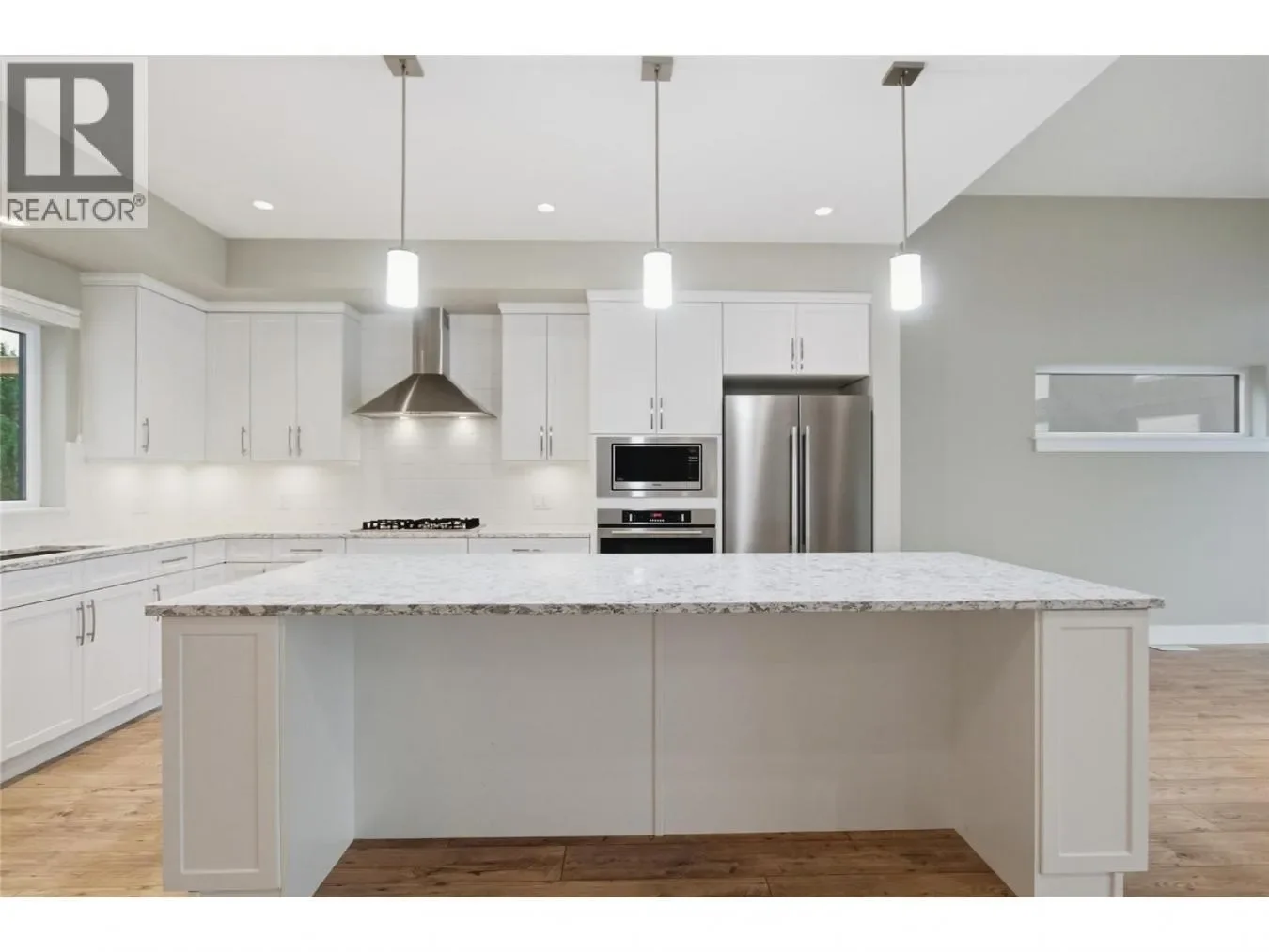 127 Ridge Park, Penticton, British Columbia, Canada. - Photo 8