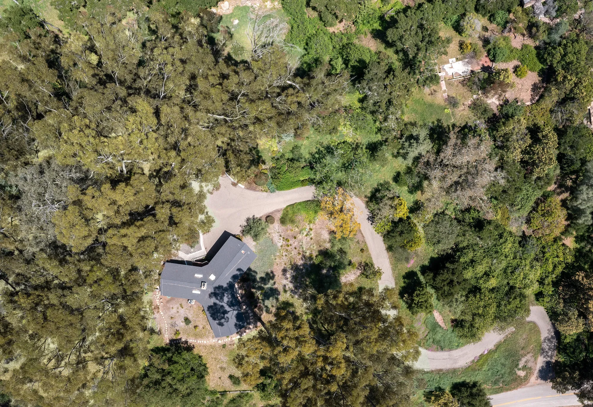 1030/1010 E Mountain Drive, Montecito, California, United States. - Photo 10