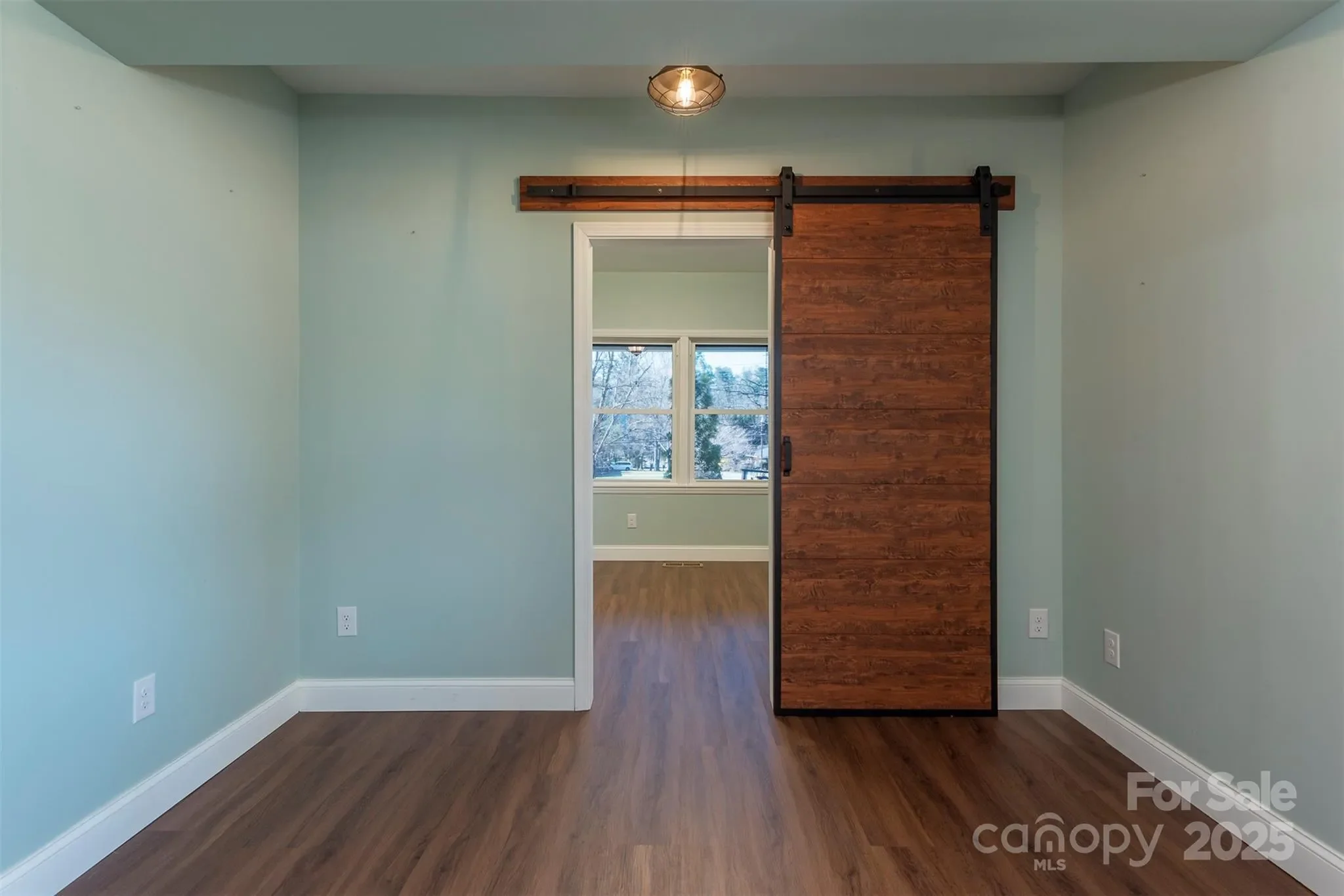 1740 Haywood Road, Hendersonville, NC 28791, Hendersonville, North Carolina, United States. - Photo 9