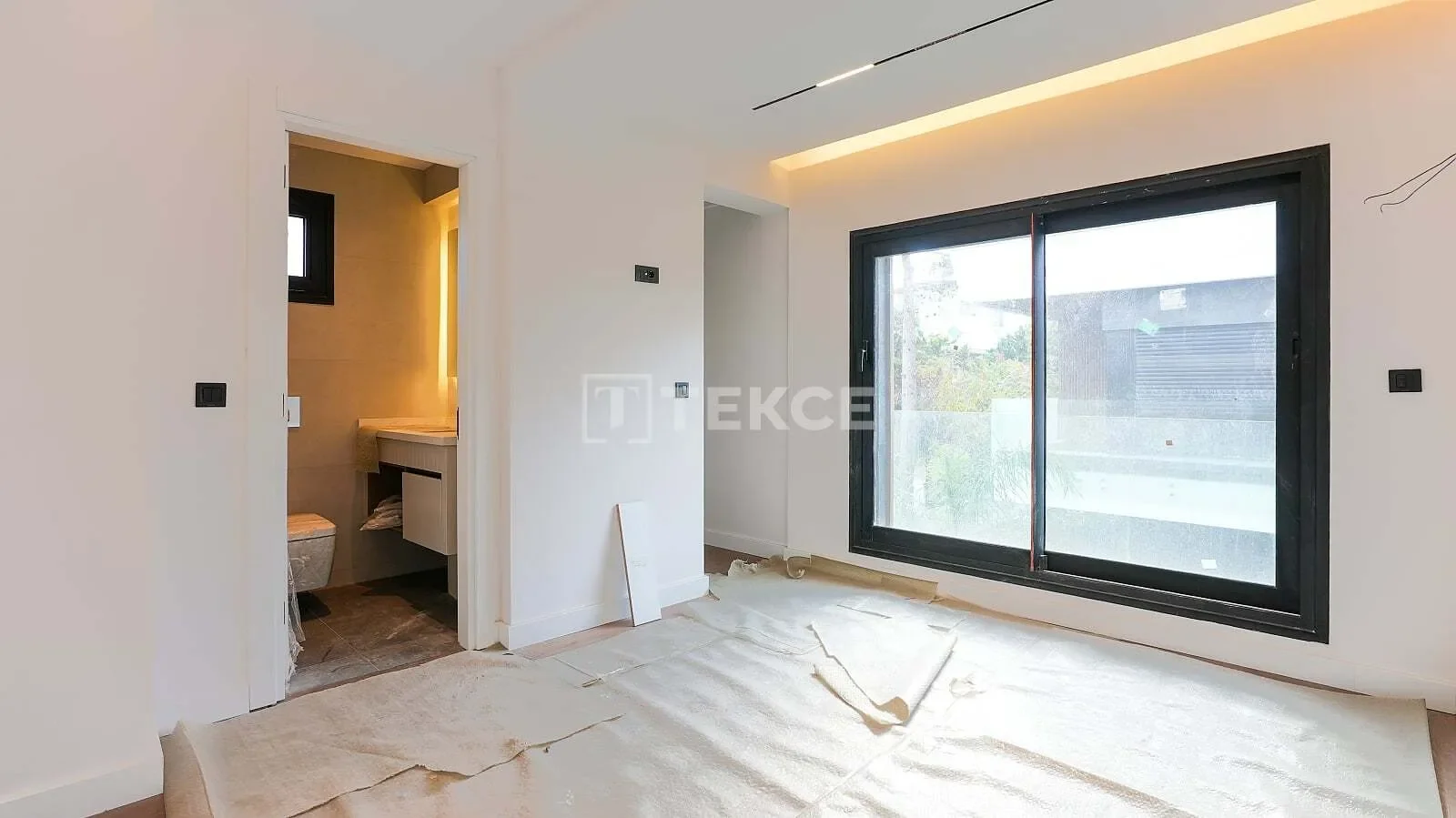 Gallery photo 8