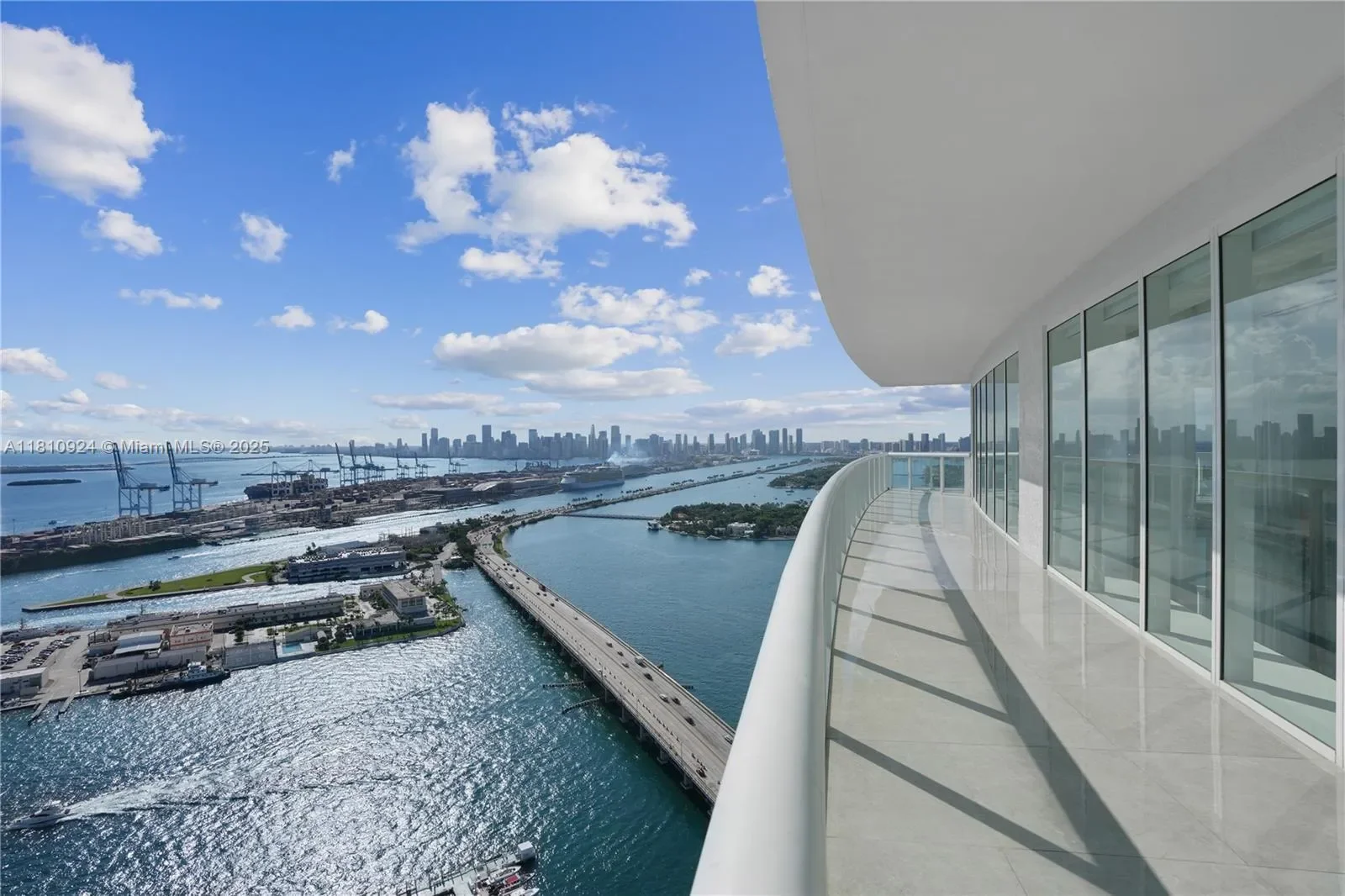 450 Alton Rd, #PH1, Miami Beach, Florida, United States. - Photo 1