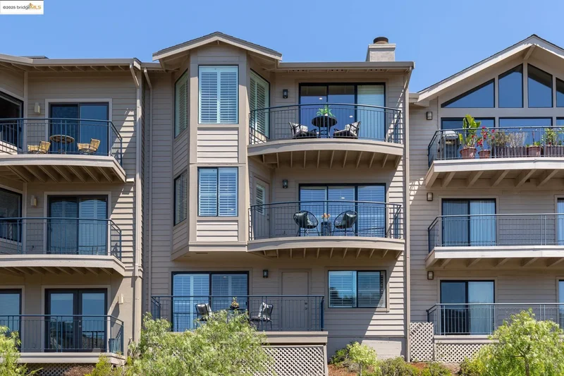 64 Schooner Hl, Oakland, California, United States. - Photo 27