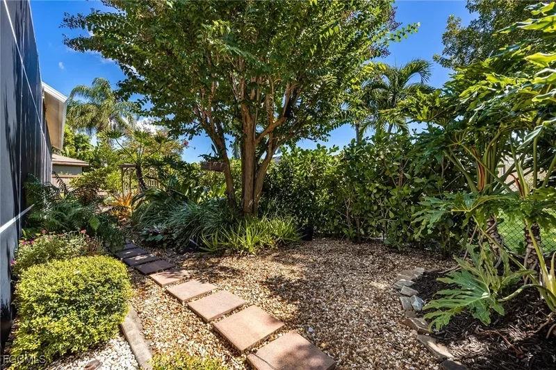 5511 SW 12th Place, Cape Coral, FL 33914, Cape Coral, Florida, United States. - Photo 25