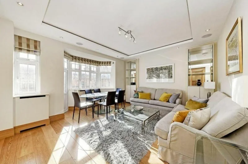 Brompton Rd, Knightsbridge SW3
