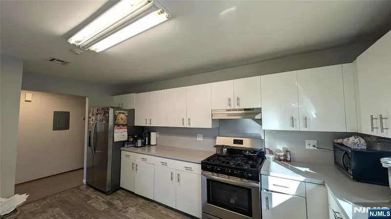 239 Wallington Avenue, Wallington, NJ 07057, Wallington, New Jersey, United States. - Photo 28