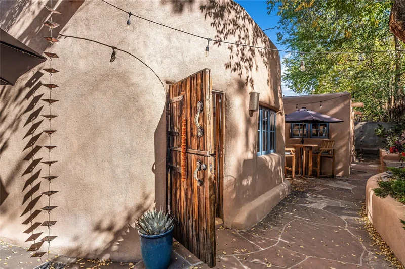 942 Canyon A & B, Santa Fe, NM 87501, Santa Fe, New Mexico, United States. - Photo 22