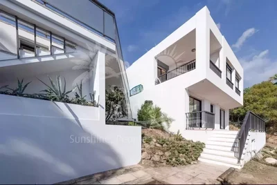 Thumbnail 13