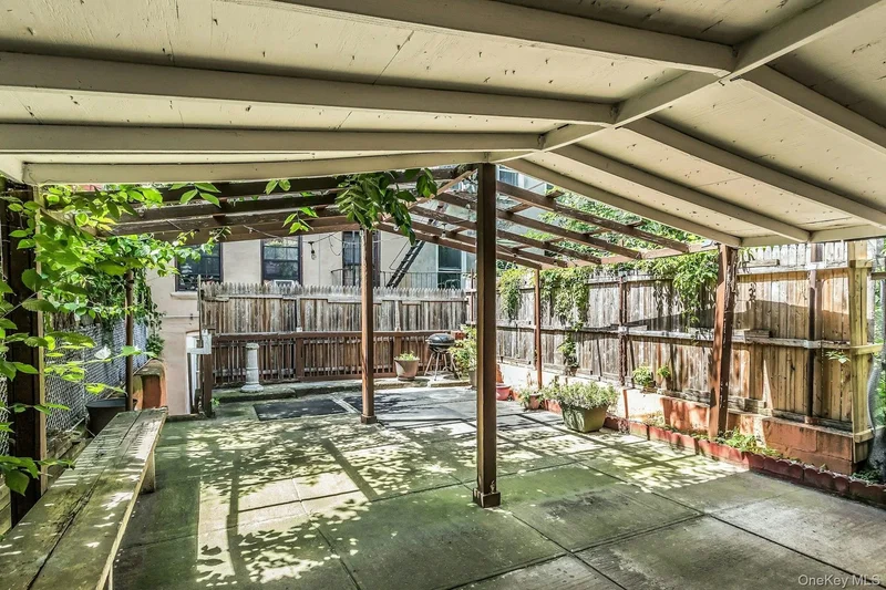34-21 9 Street, New York, New York, United States. - Photo 4