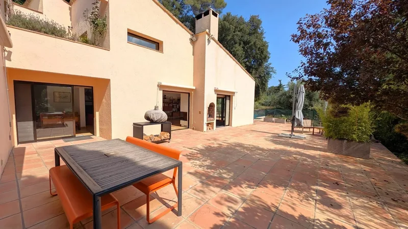 Biot, Provence-Alpes-Côte d'Azur, France. - Photo 4