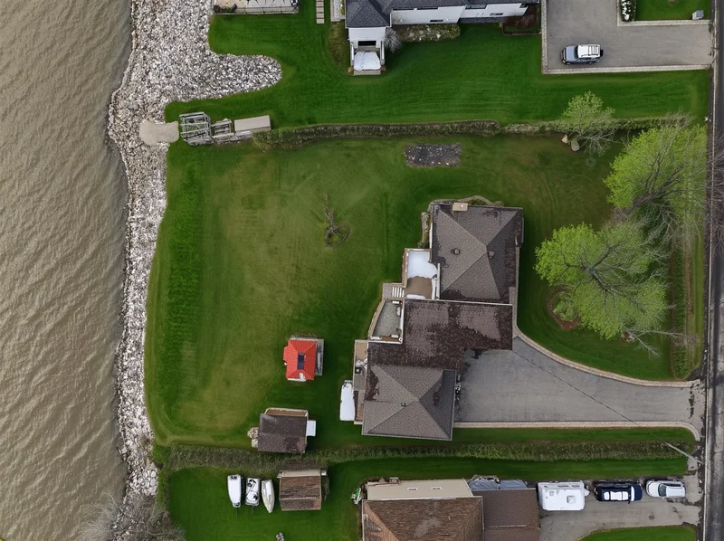 2584 Boul. Perrot, Notre-Dame-de-l'Île-Perrot, Quebec, Canada. - Photo 33