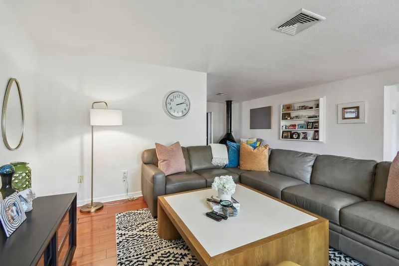 2744 68th Avenue S, St Petersburg, FL 33712, St. Petersburg, Florida, United States. - Photo 21