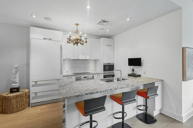 1420 Rue Sherbrooke O. 404, Montréal, Quebec, Canada. - Photo 9