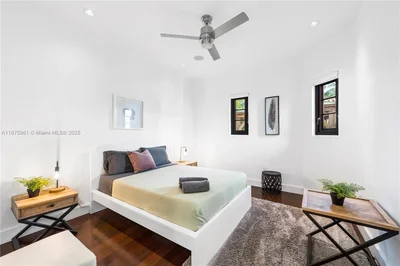 Thumbnail 25