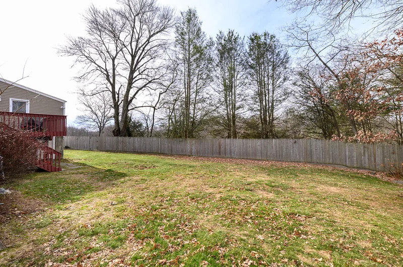 57 Creeping Hemlock Drive, Norwalk, CT 06851, Norwalk, Connecticut, United States. - Photo 23