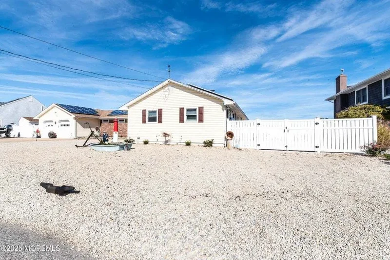 658 Fairview Ln, Forked River, NJ 08731, Lacey Township, New Jersey, United States. - Photo 14