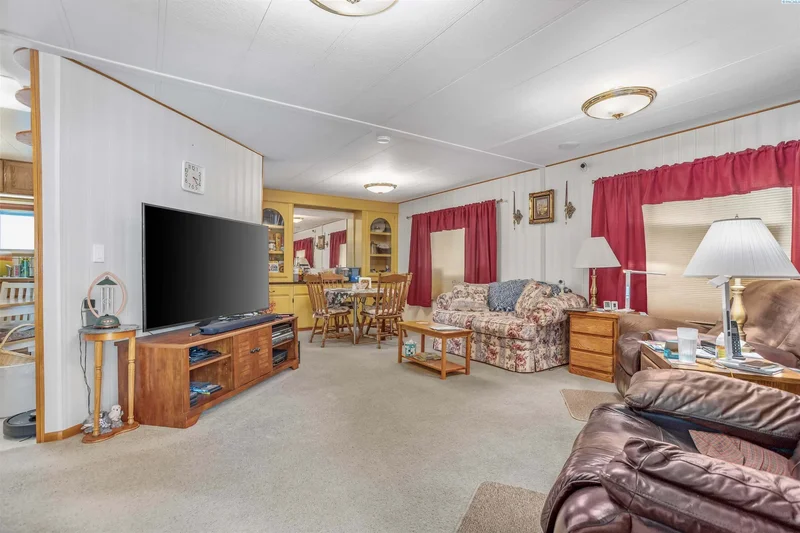 1202 W Hudson Rd, Granger, WA 98932, Granger, Washington, United States. - Photo 41