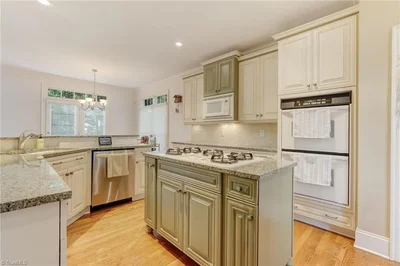 Thumbnail 21