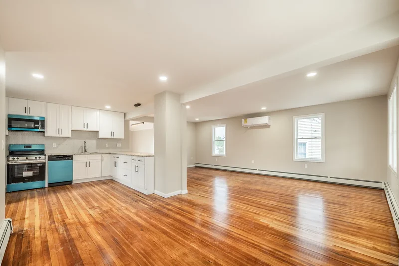 123 Klondike Street, Stratford, CT 06614, Stratford, Connecticut, United States. - Photo 14