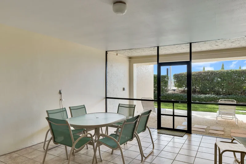 1133 W Ocean Drive #6, Key Colony Beach, FL 33051, Key Colony Beach, Florida, United States. - Photo 16