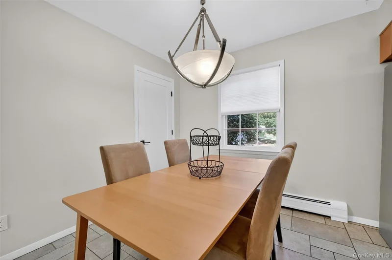 37 Continental Drive, West Nyack, NY 10994, West Nyack, New York, United States. - Photo 7