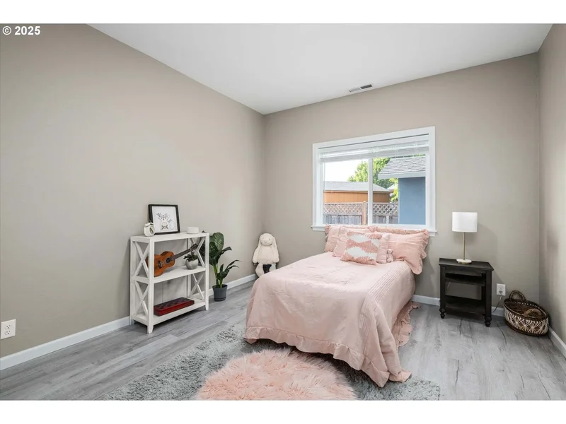 6023 Mondavi Ln, Eugene, OR 97402, Eugene, Oregon, United States. - Photo 23