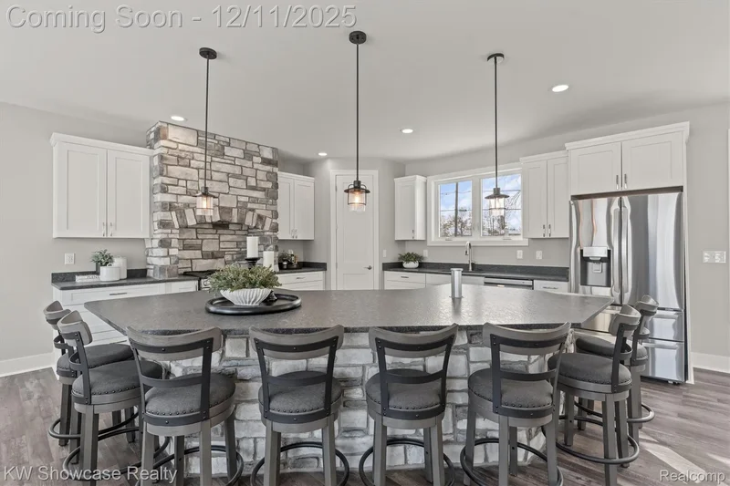 9090 Buckingham Street, White Lake Charter Township, MI 48386, Pontiac, Michigan, United States. - Photo 32