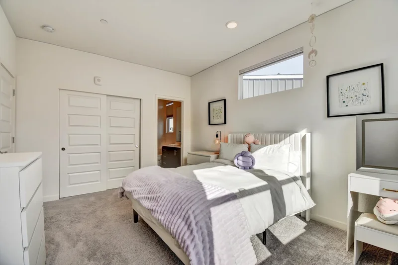 1778 Railway Circle , Oakland, CA 94607, Oakland, California, United States. - Photo 22