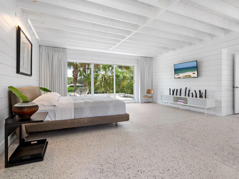 7665 SANDERLING ROAD, Siesta Key, Florida, United States. - Photo 36