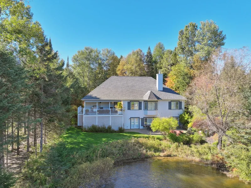 890 Allée Royale, Mont-Tremblant, Quebec, Canada. - Photo 16