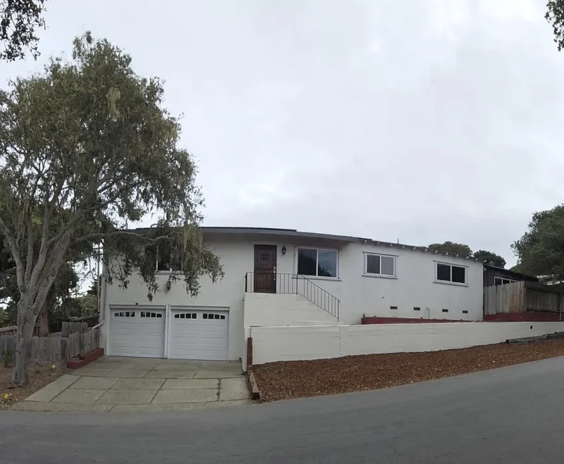 1113 Buena Vista Avenue, Pacific Grove, California, United States. - Photo 13