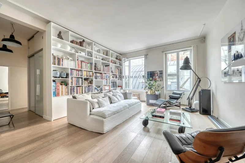 Rue des Petits Carreaux, Paris, Île-de-France, France. - Photo 14