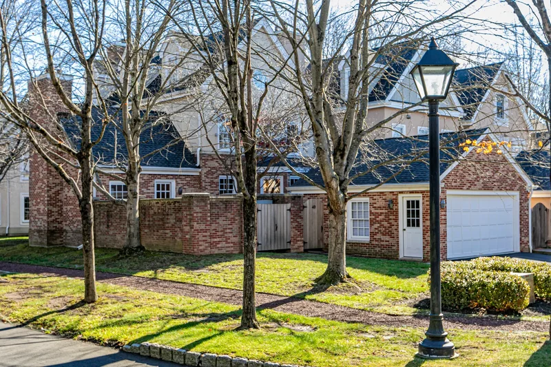 40 Governors Lane , Princeton, NJ 08540, Princeton, New Jersey, United States. - Photo 44