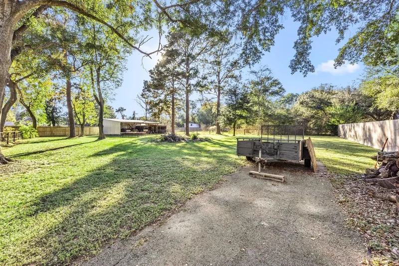 17002 Bobcat Trail, Houston, Texas, United States. - Photo 9