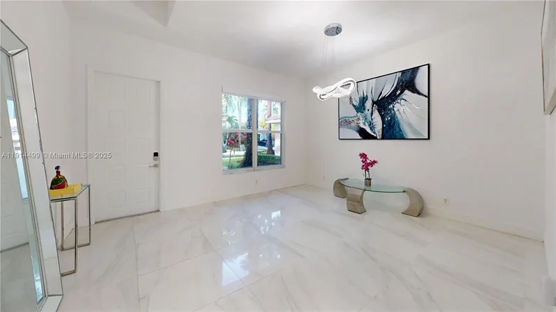 1946 Harbor View Cir, Weston, Florida, United States. - Photo 14