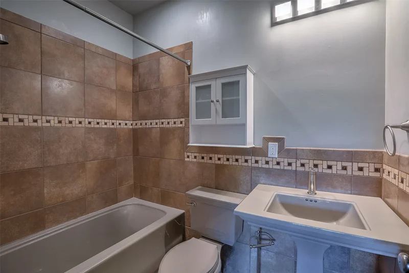 23 Senda Corvo, Santa Fe, NM 87507, Santa Fe, New Mexico, United States. - Photo 27