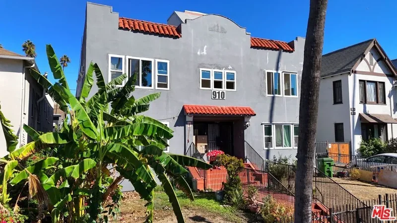 Residential Income in Los Angeles